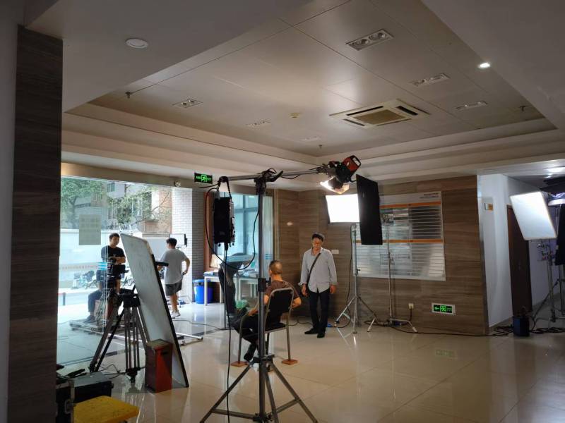 街舞Battle×产品展示｜杂多县广告片拍摄公司的跨界舞台秀